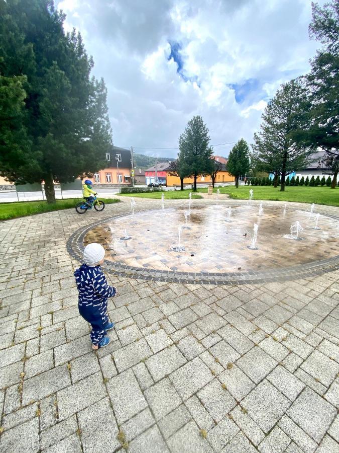Drevenica Emilka, 5 Min Restauracia, Z Terasy Vyhlad Na Kralovu Holu A Polomske Ocko, Gril, Ohnisko, Kotlik Villa Brezno Exterior photo