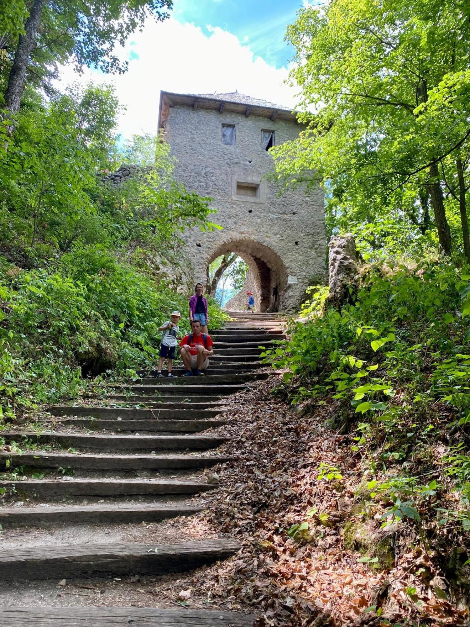 Drevenica Emilka, 5 Min Restauracia, Z Terasy Vyhlad Na Kralovu Holu A Polomske Ocko, Gril, Ohnisko, Kotlik Villa Brezno Exterior photo