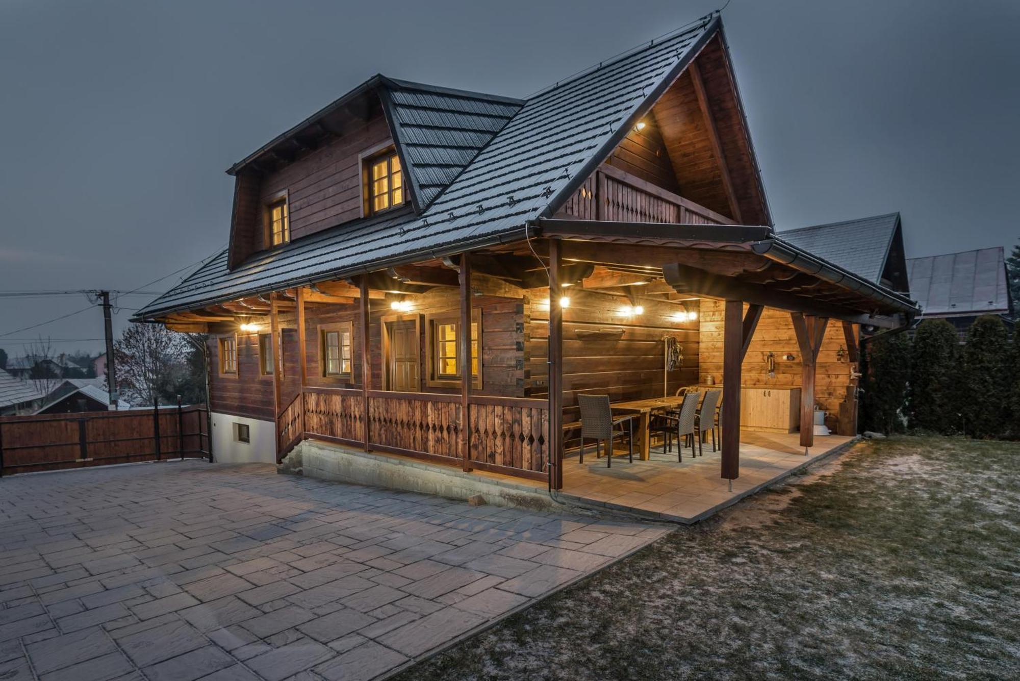 Drevenica Emilka, 5 Min Restauracia, Z Terasy Vyhlad Na Kralovu Holu A Polomske Ocko, Gril, Ohnisko, Kotlik Villa Brezno Exterior photo